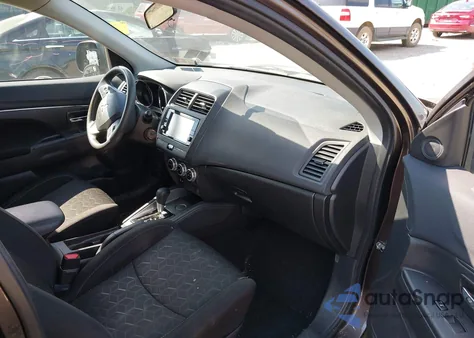 2020 Mitsubishi Outlander Sport 2.0 Es z USA, uszkodzony, nr VIN JA4AP3AUXLU022081